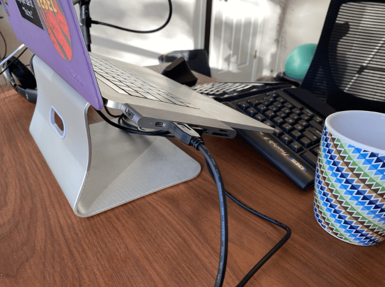 ergonomic laptop stand